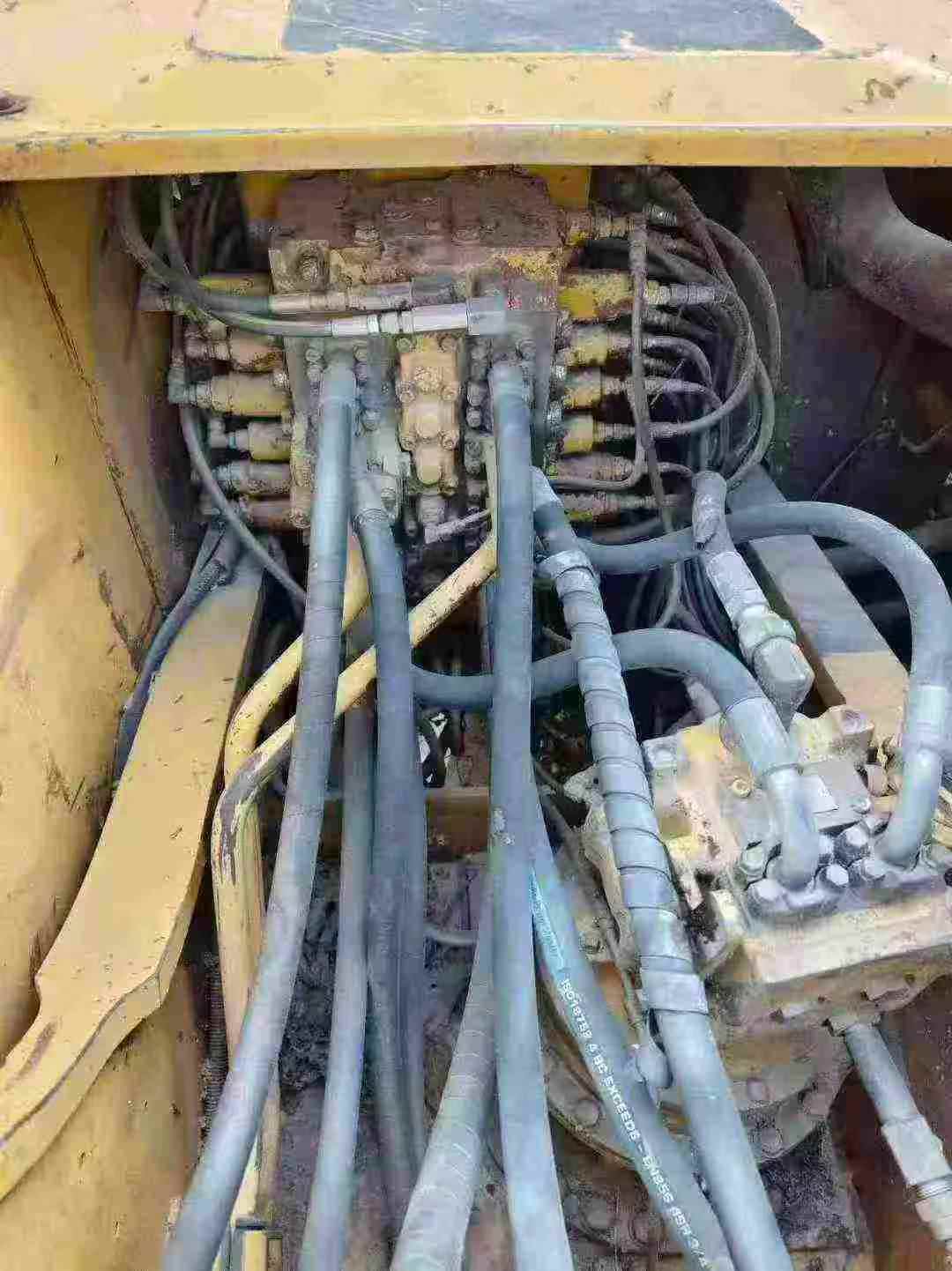 Used Komatsu PW200-7 Excavator 2016 Model / 6