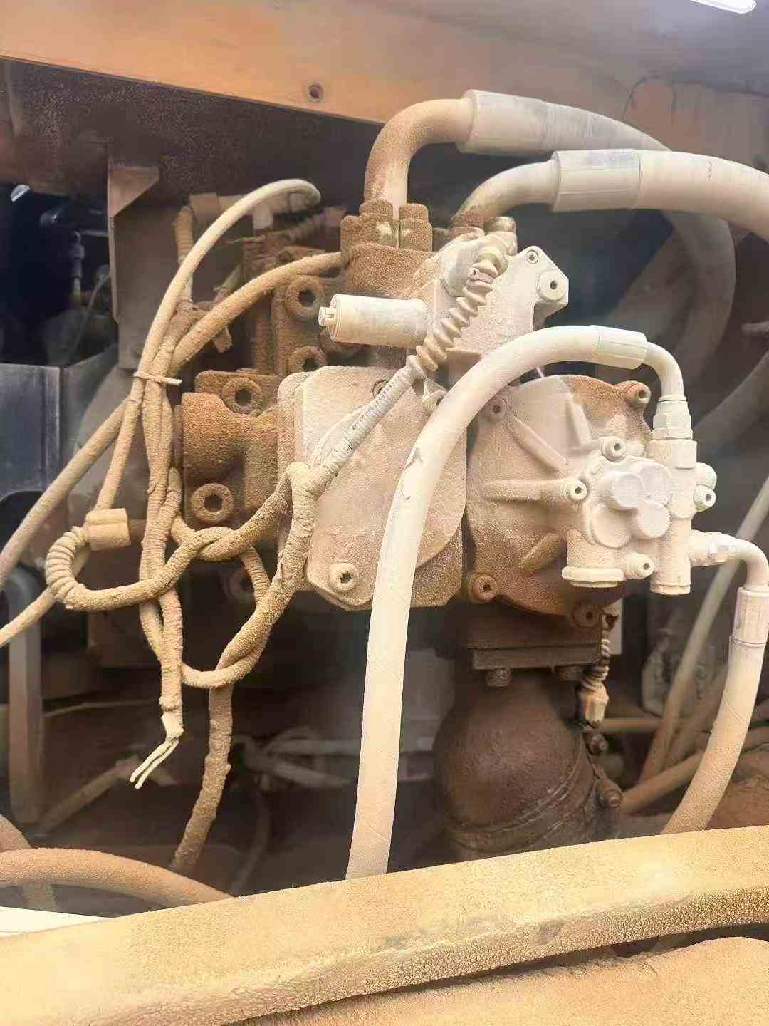 Used Hyundai R505LVS Excavator 2021 Model / 7