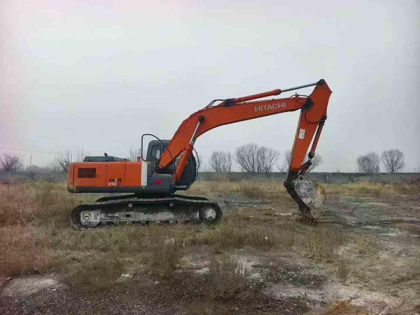 Used Hitachi ZX210LC-3G Excavator 2016 Model / 4
