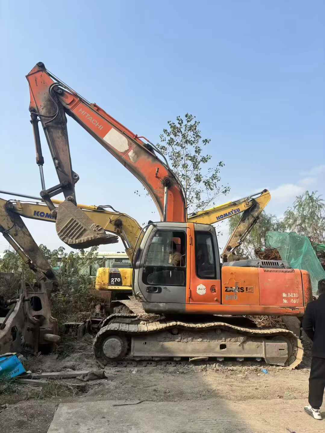 Used Hitachi ZAXIS200 Excavator 2006 Model / 2