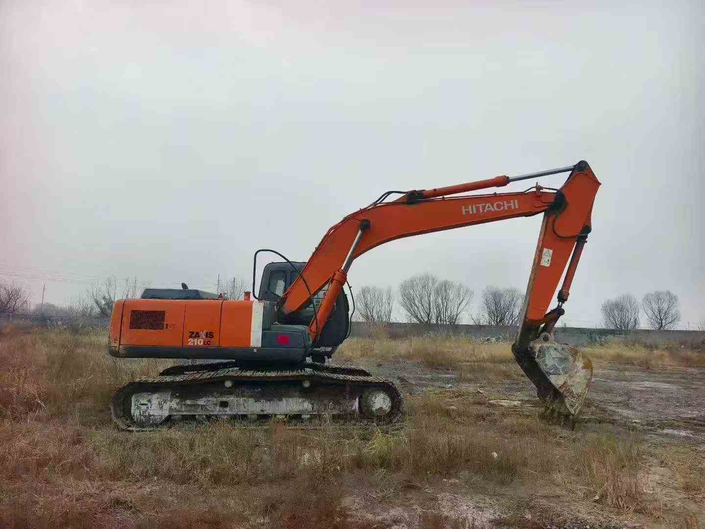 Used Hitachi ZX210LC-3G Excavator 2016 Model / 3
