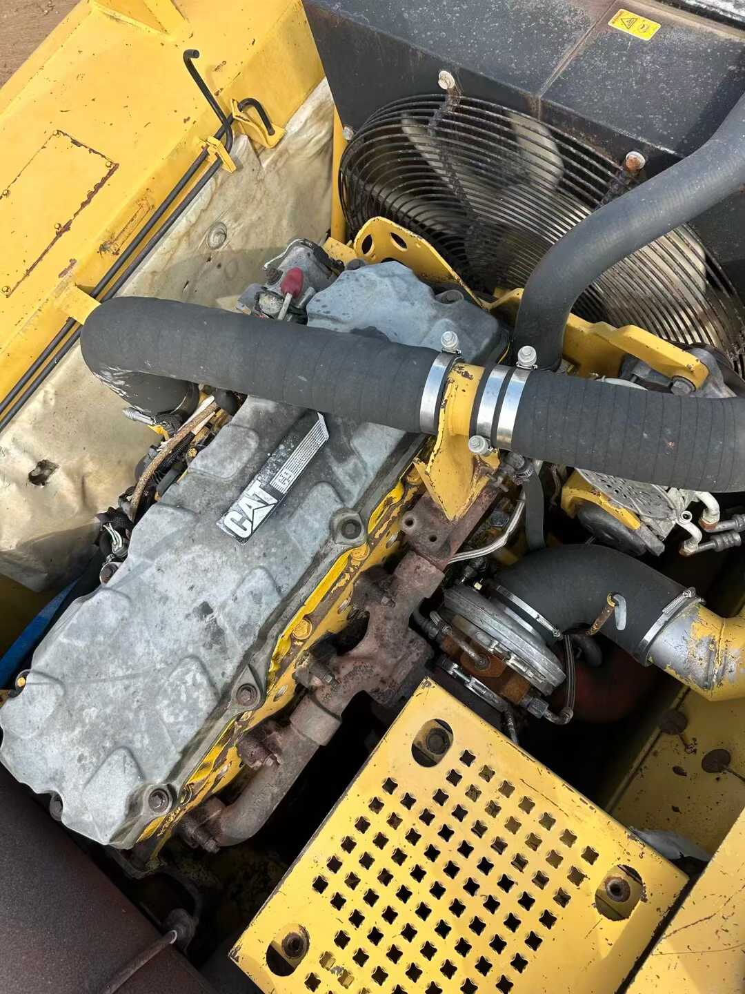 Used Caterpillar 330CL Excavator 2016 Model / 8