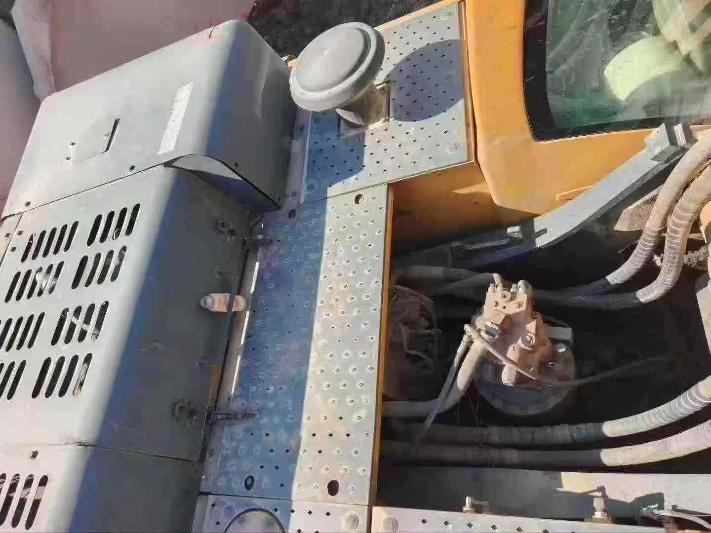 Used Hyundai R385LC-9T Excavator 2016 Model / 6