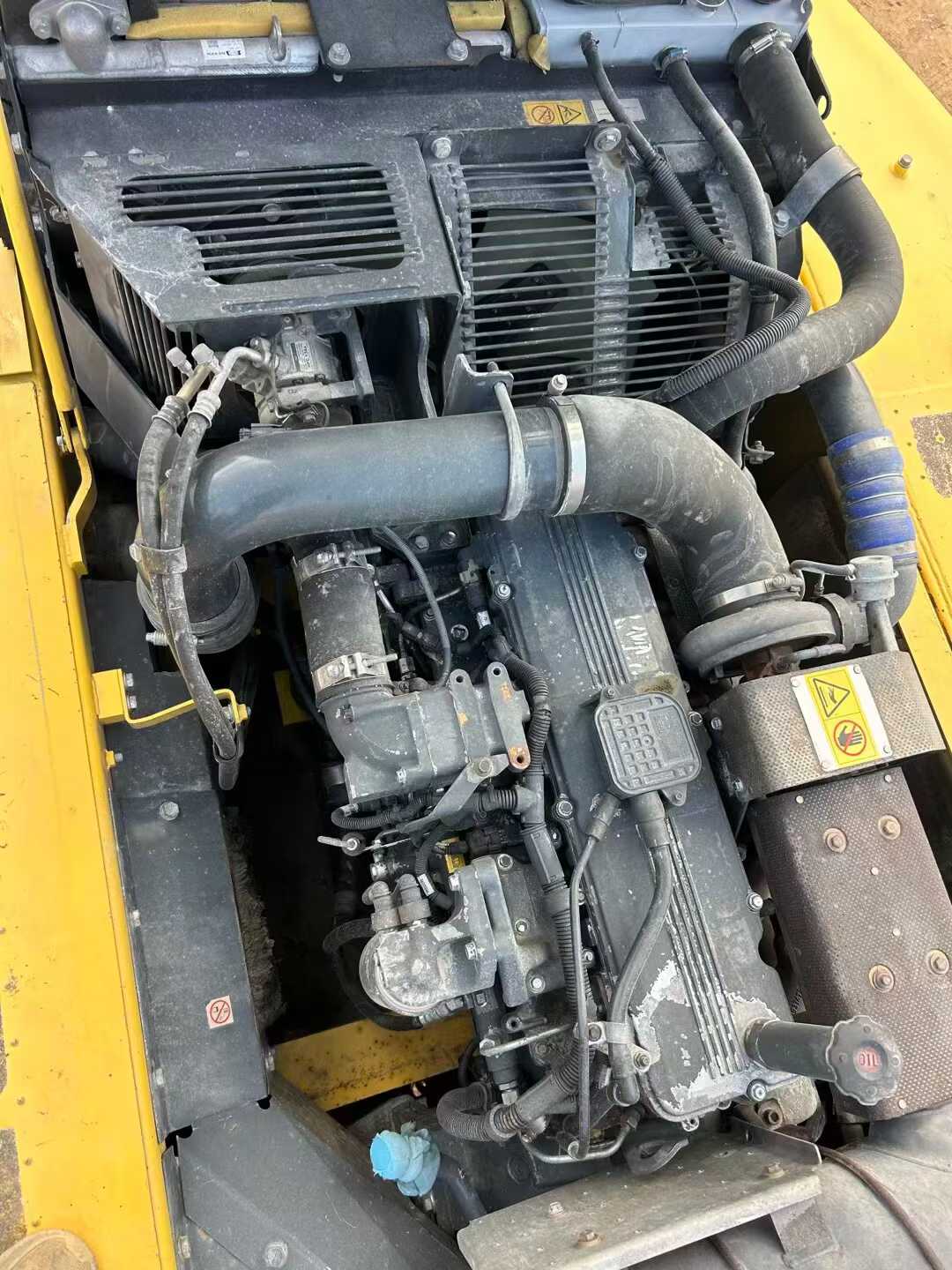 Used Komatsu PC60-8 Excavator 2019 Model / 8