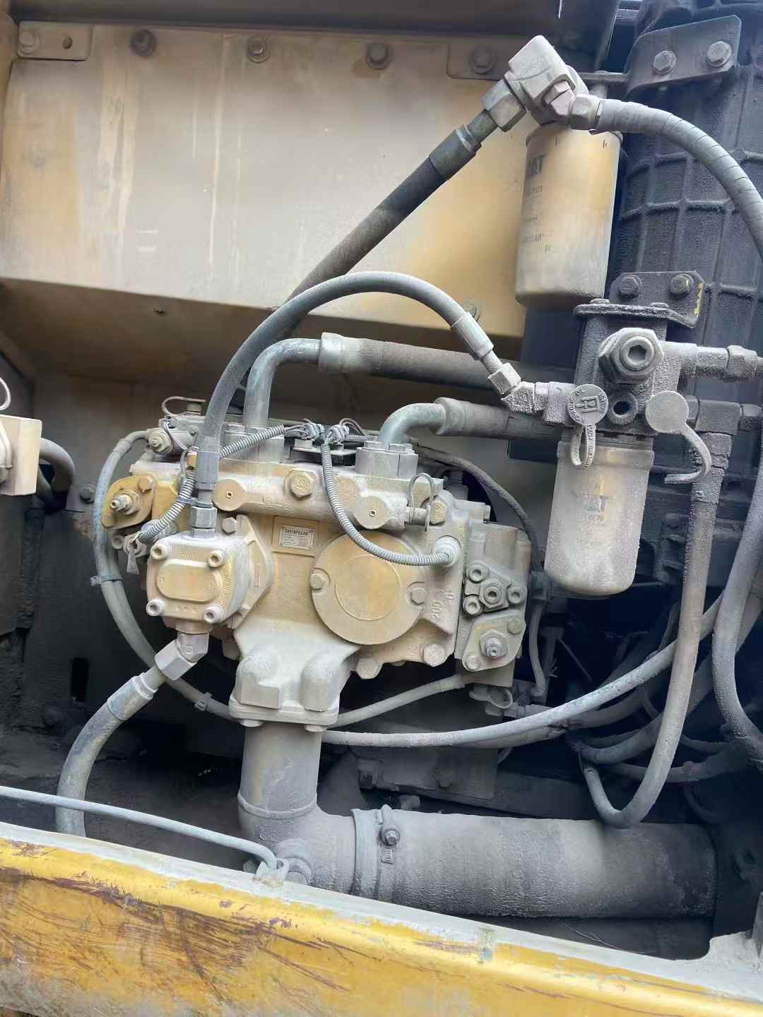 Used Caterpillar CT20 Excavator 2011 Model / 5