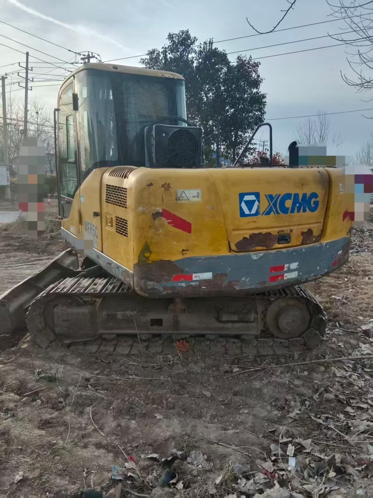 Buy XCMG XE85GF Used Excavator