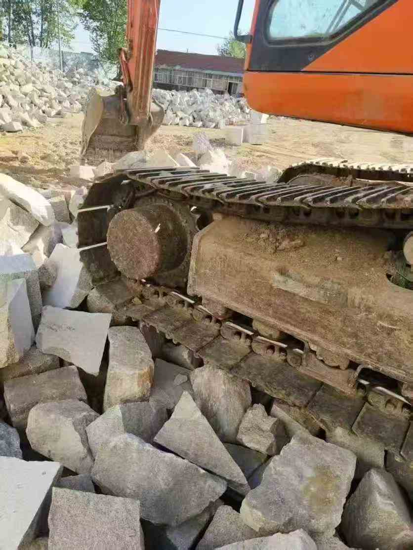 Used Doosan DH220 Excavator 2015 Model / 6