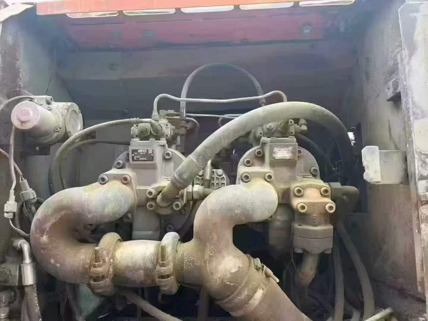 Used Hitachi ZW330 Excavator 2013 Model / 4