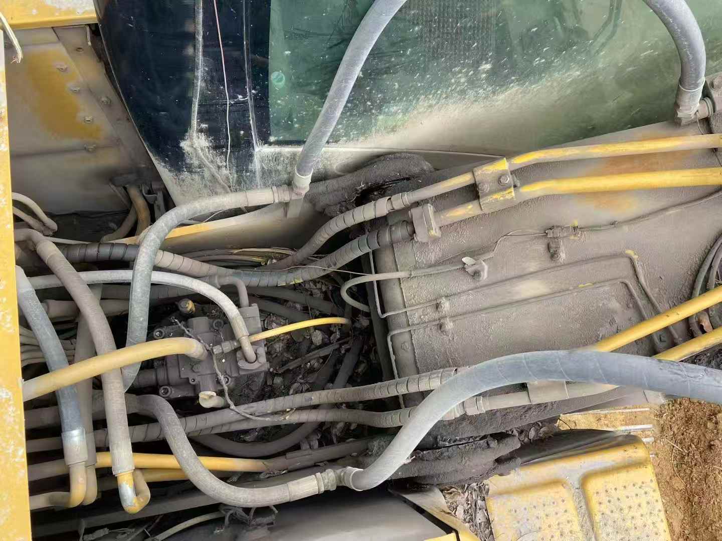 Used Caterpillar CT20 Excavator 2011 Model / 8