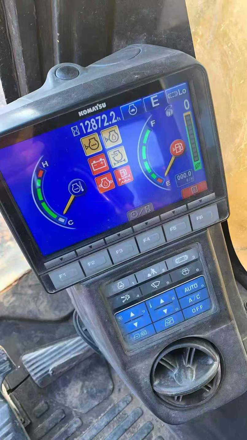 Used Komatsu PC210-8 Excavator 2018 Model / 6