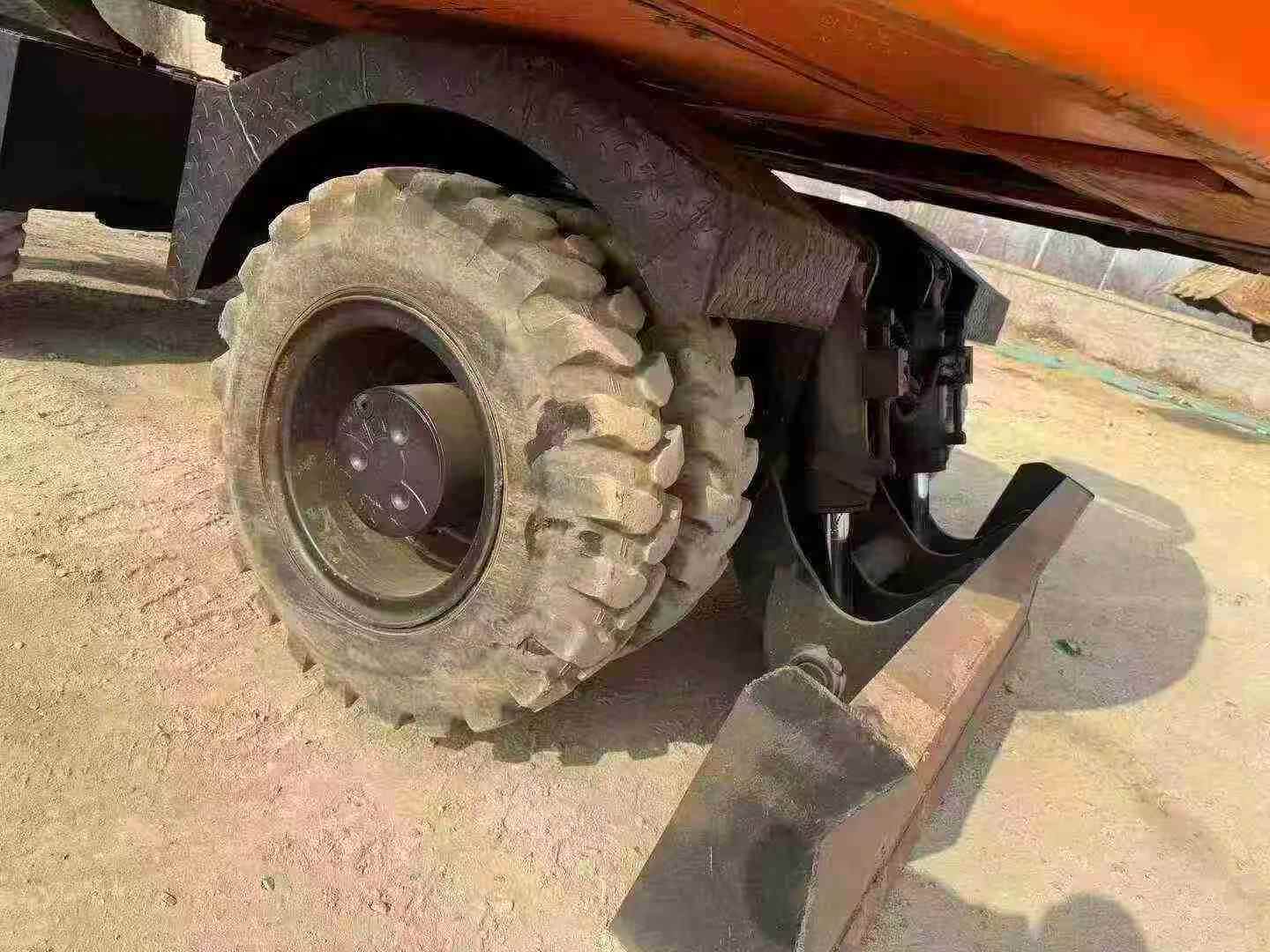 Used Doosan DH210W-7 Excavator 2016 Model / 9