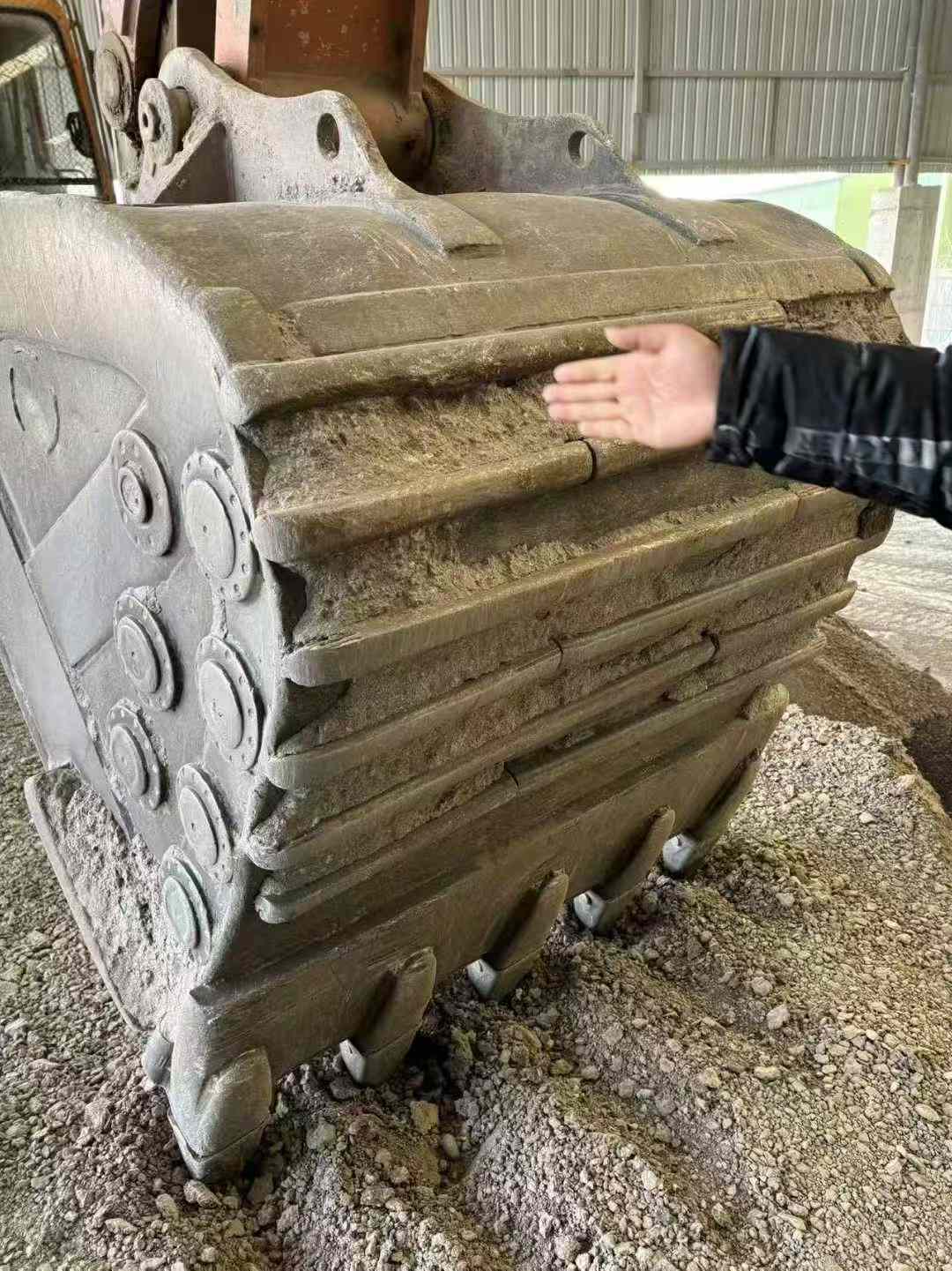 Used Doosan DH70 Excavator 2012 Model / 7