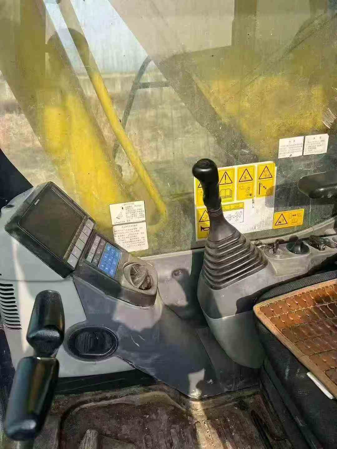 Used Komatsu PC210 Excavator 2018 Model / 9