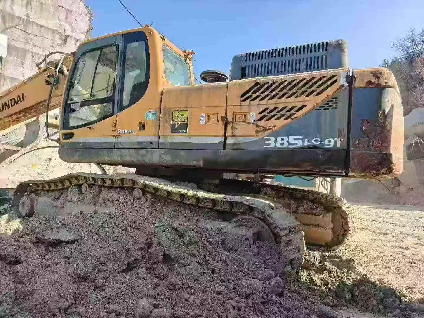 Buy Hyundai R385LC-9T Used Excavator Buy Hyundai R385LC-9T Used Excavator