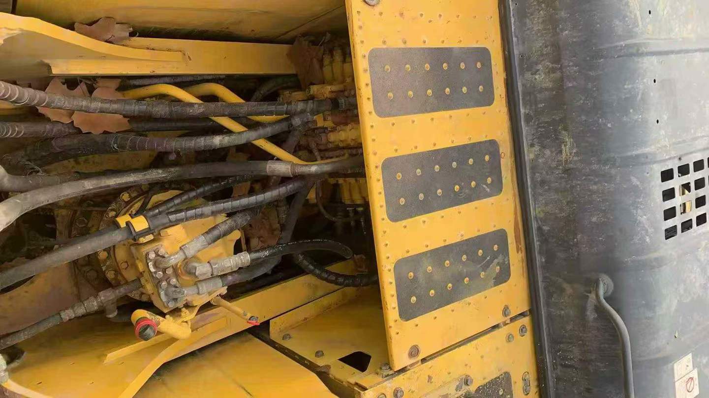 Used Komatsu PC210-8 Excavator 2018 Model / 4