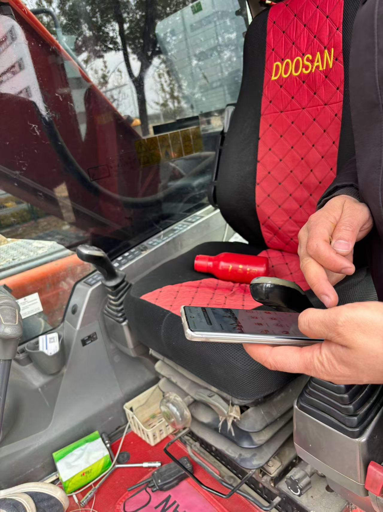 Used Doosan DH220 Excavator 2019 Model / 7