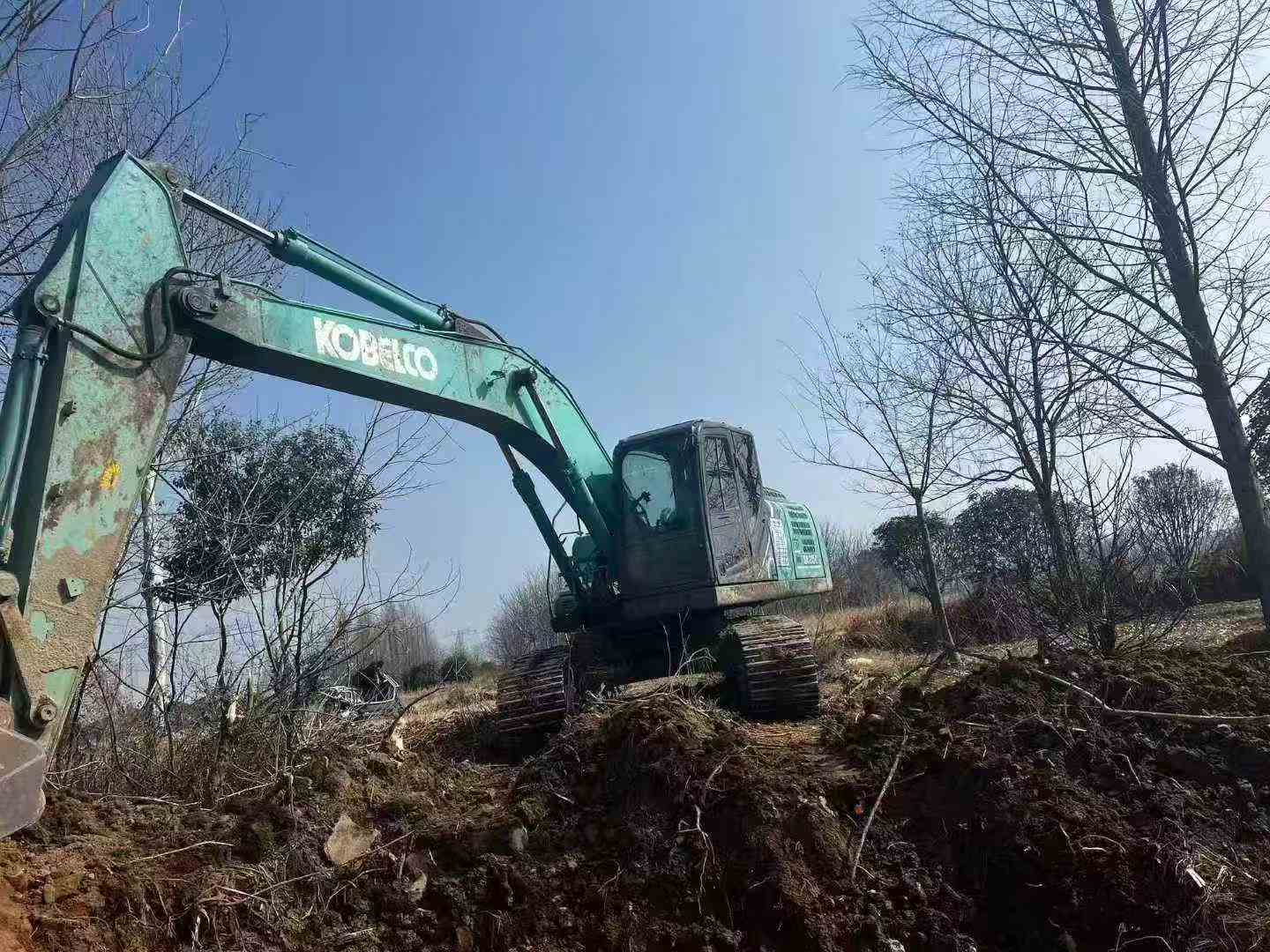Used Kobelco SK200 Excavator 2020 Model / 3
