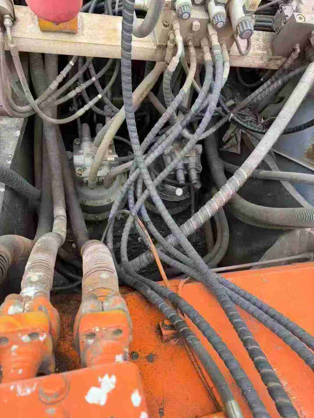 Used Hitachi ZX70-5G Excavator 2015 Model / 4