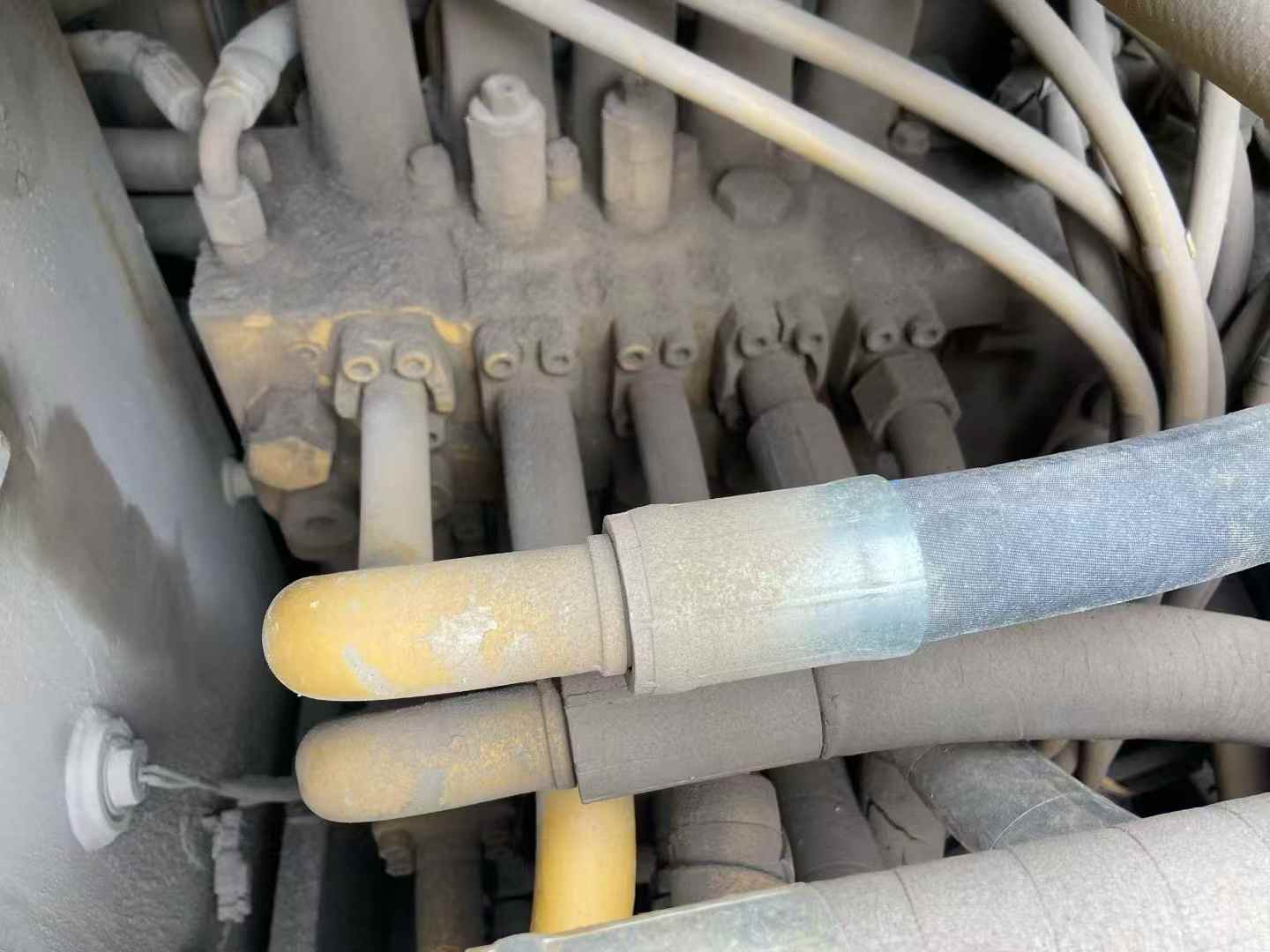 Used Caterpillar CT20 Excavator 2011 Model / 4