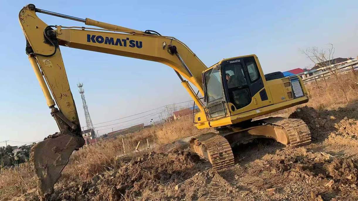 Used Komatsu PC210-8 Excavator 2018 Model / 8