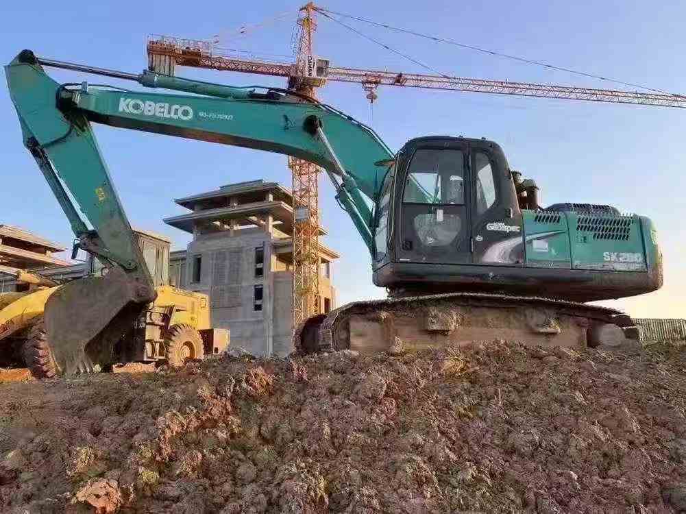Buy Kobelco SK2008 Used Excavator