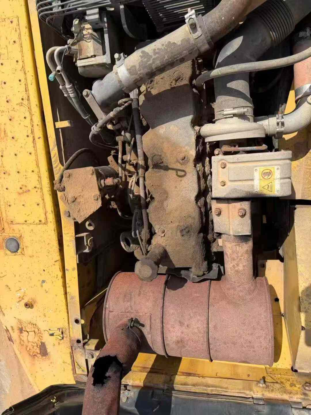 Used Komatsu PC200-8 Excavator 2011 Model / 3