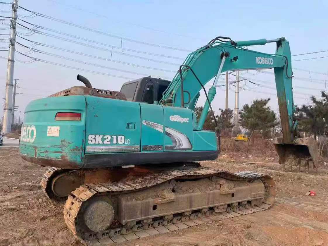 Used Kobelco SK210 Excavator 2011 Model / 2