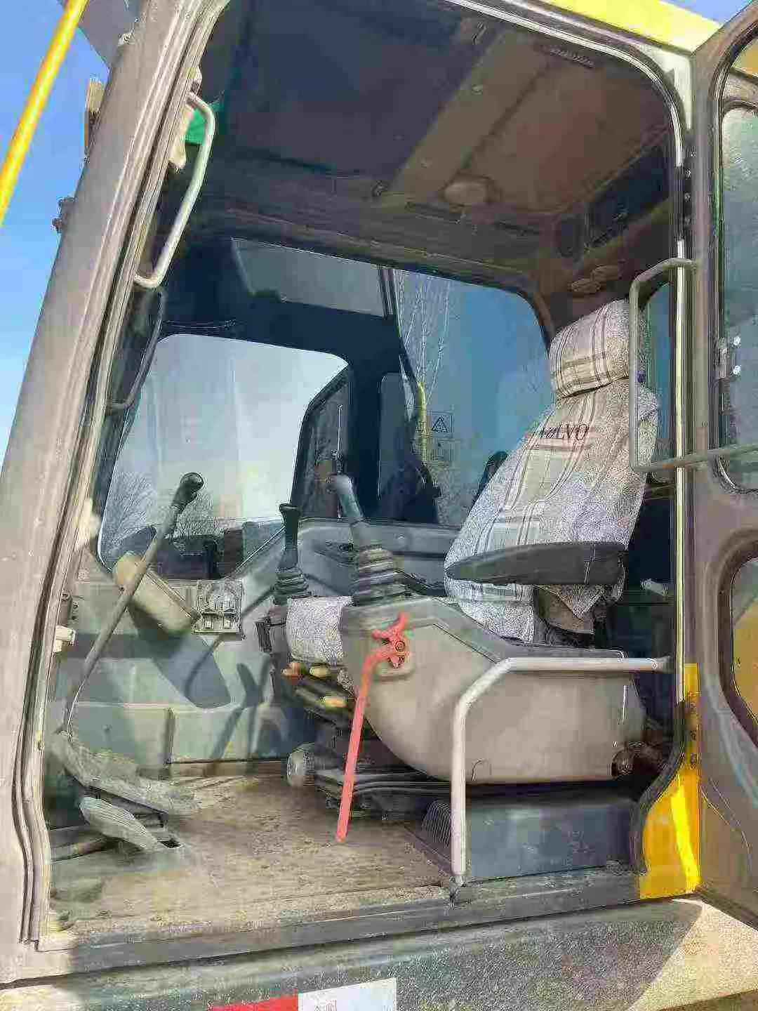 Buy Volvo EW210C Used Excavator / 6 Used Volvo EW210C Excavator 2016 Model / 6