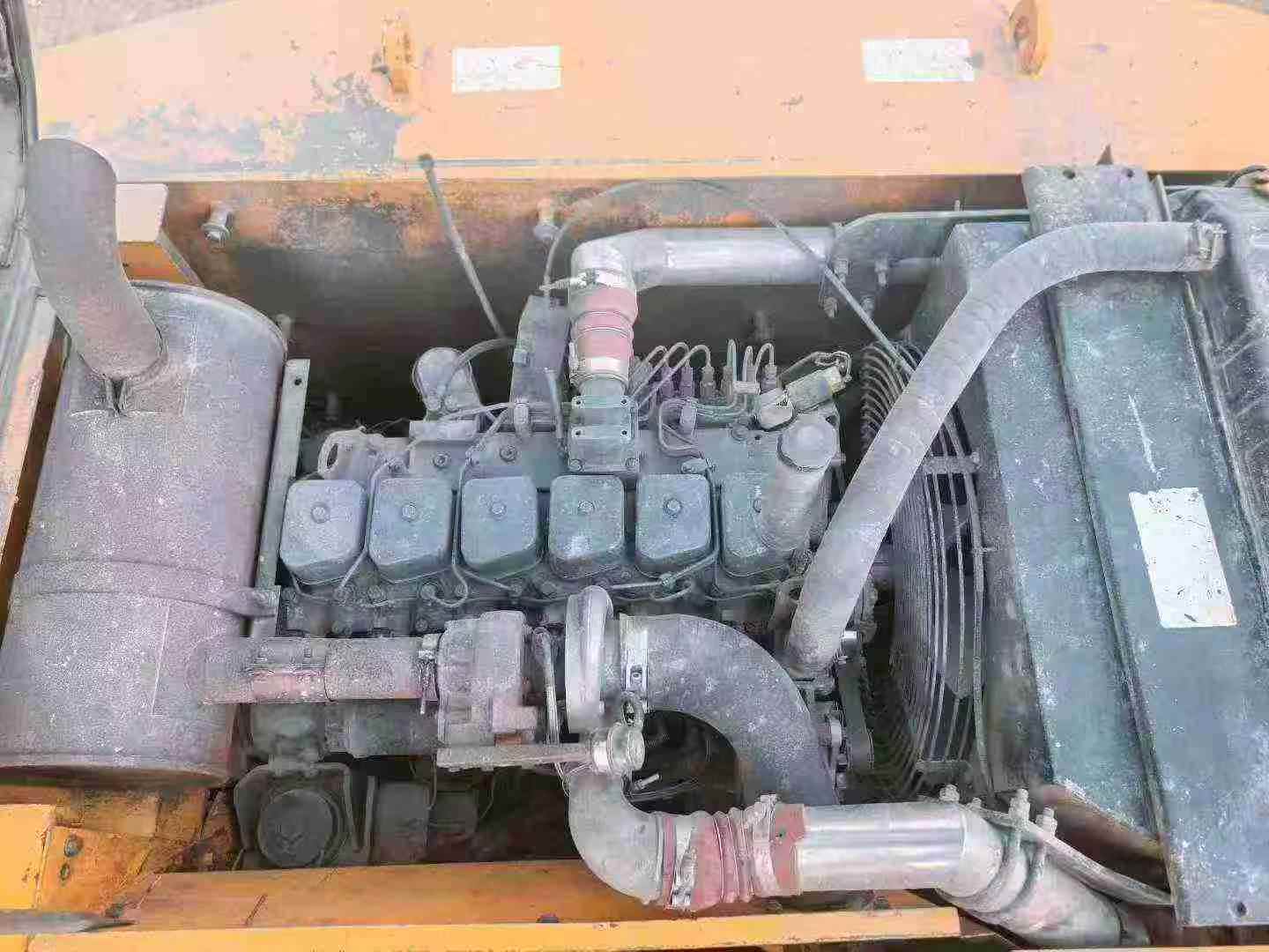 Used Hyundai R210WVS Excavator 2016 Model / 7