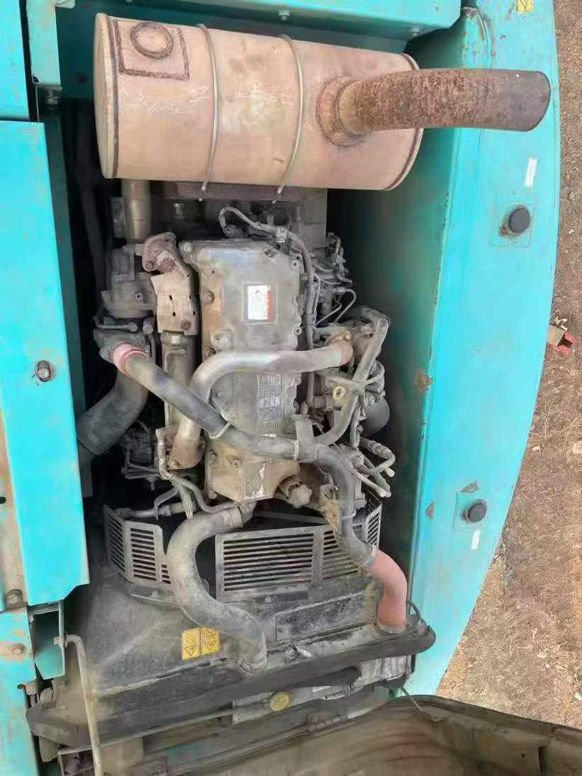 Used Kobelco SK210 Excavator 2011 Model / 7