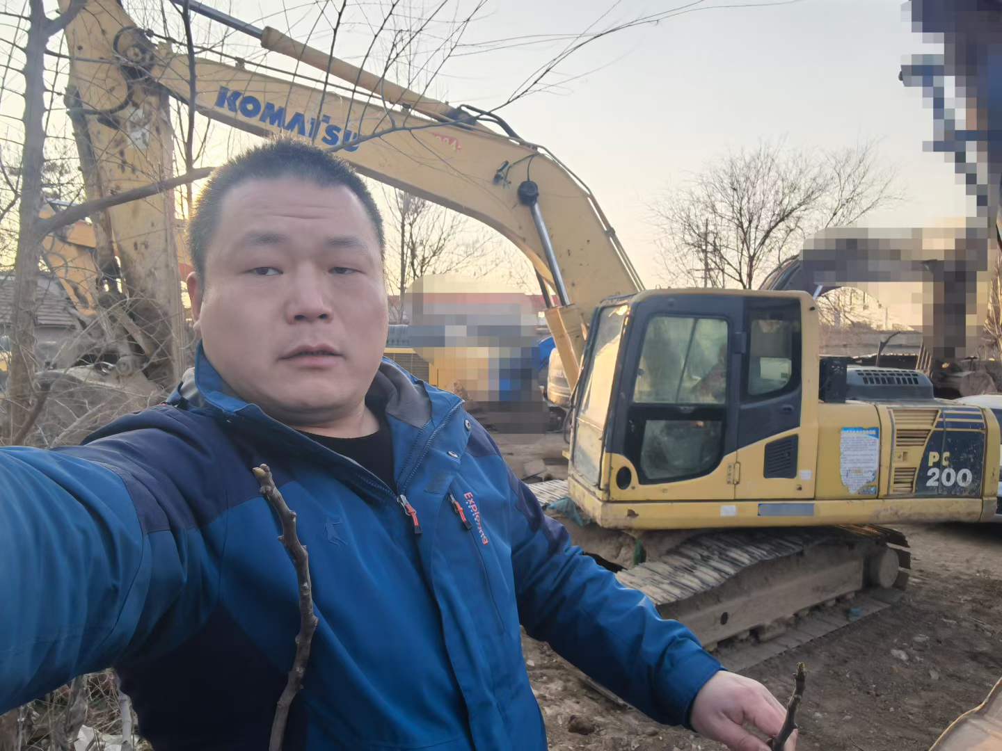 Buy Komatsu PC200-8 Used Excavator