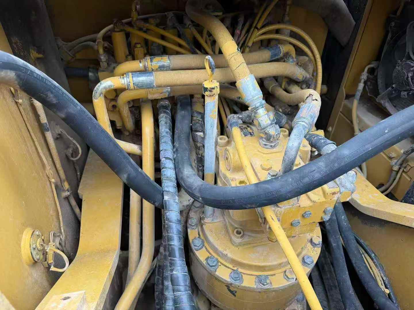 Used Caterpillar 326DL Excavator 2013 Model / 7