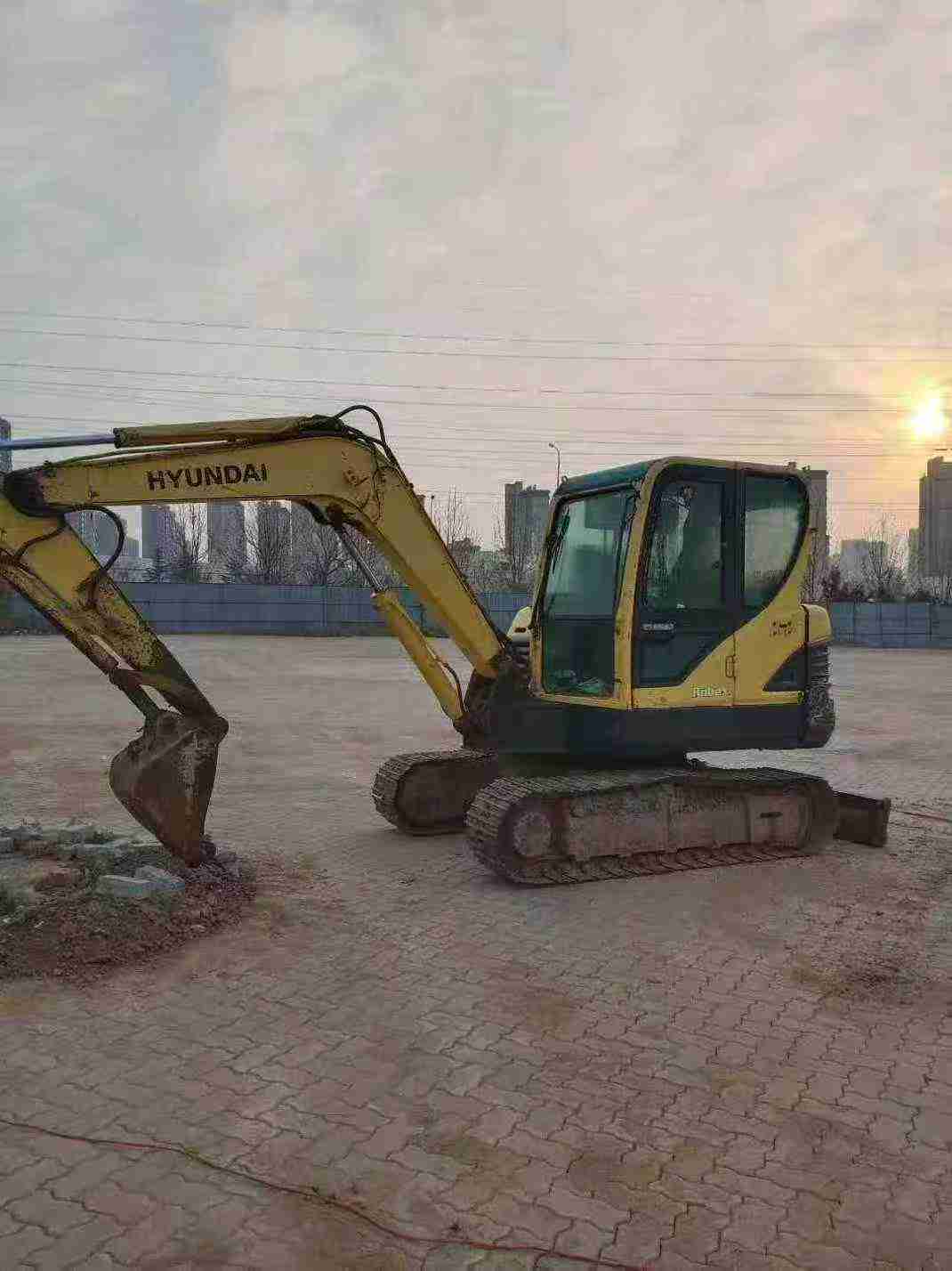 Used Hyundai R60-9 Excavator 2016 Model / 2