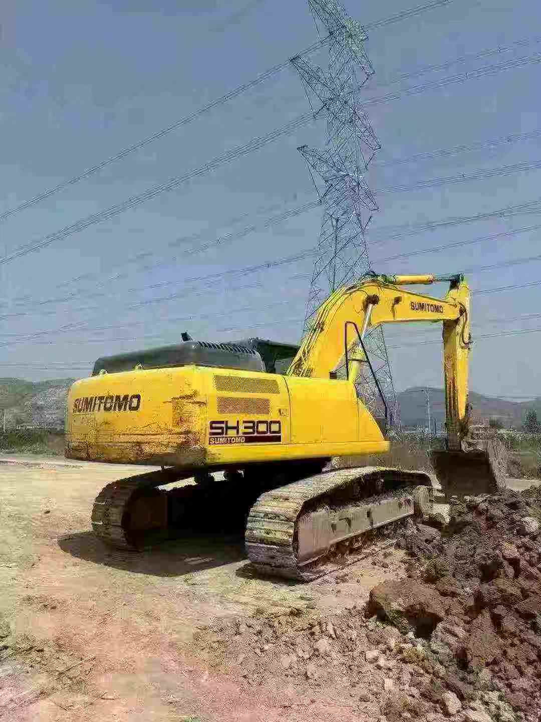 Used Sumitomo SH300 Excavator 2013 Model / 2