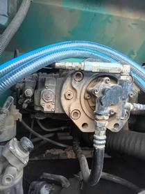 Buy Kobelco SK210 Used Excavator / 4 Used Kobelco SK210 Excavator 2013 Model / 4