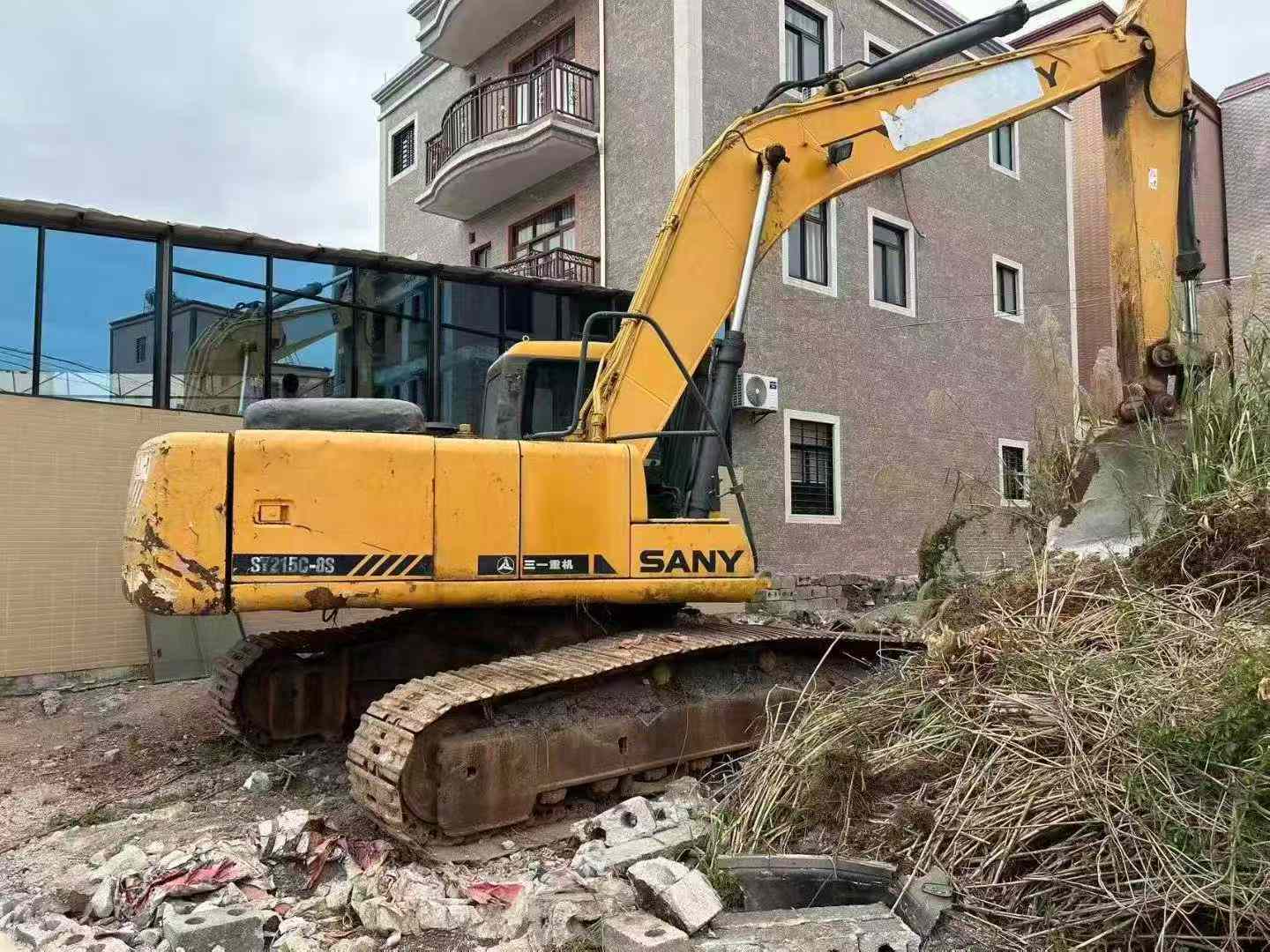 Used Sany SY215C-8S Excavator 2016 Model / 3