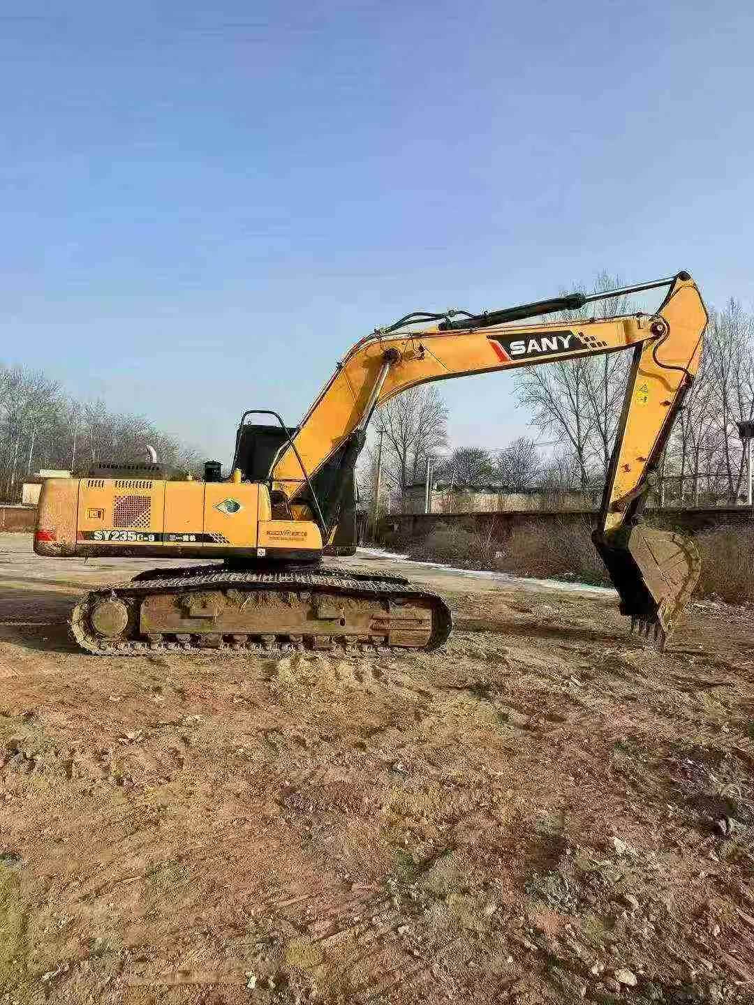 Used Sany SY235H Excavator 2016 Model / 2