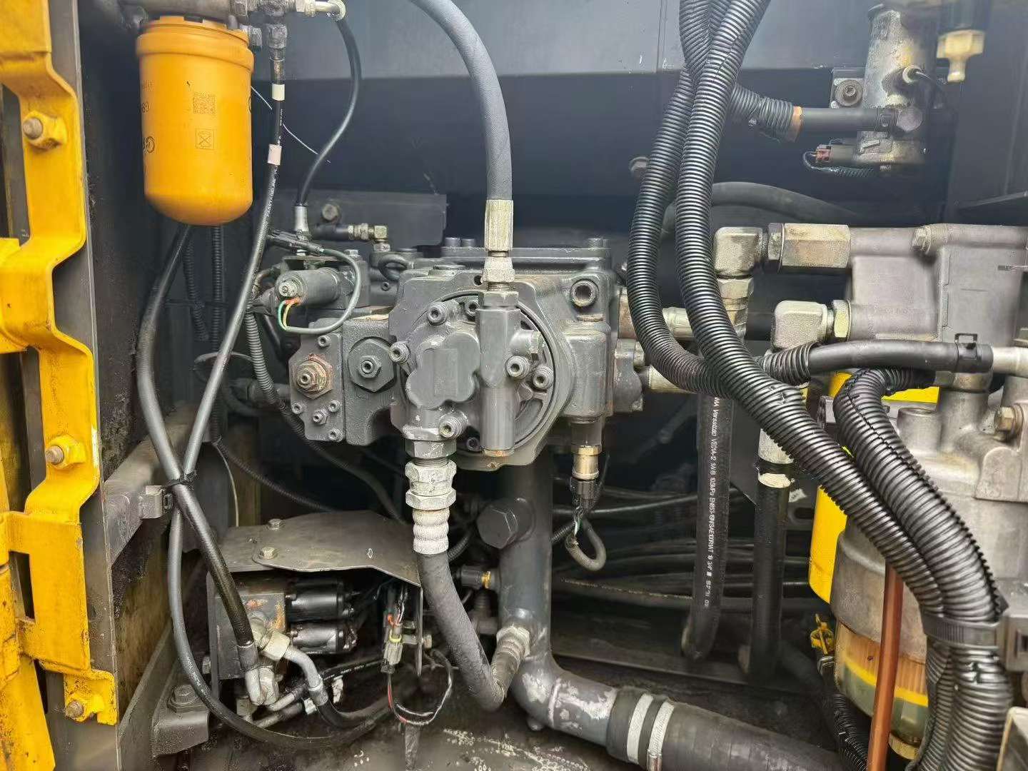 Used Sumitomo SH130-3 Excavator 2015 Model / 2