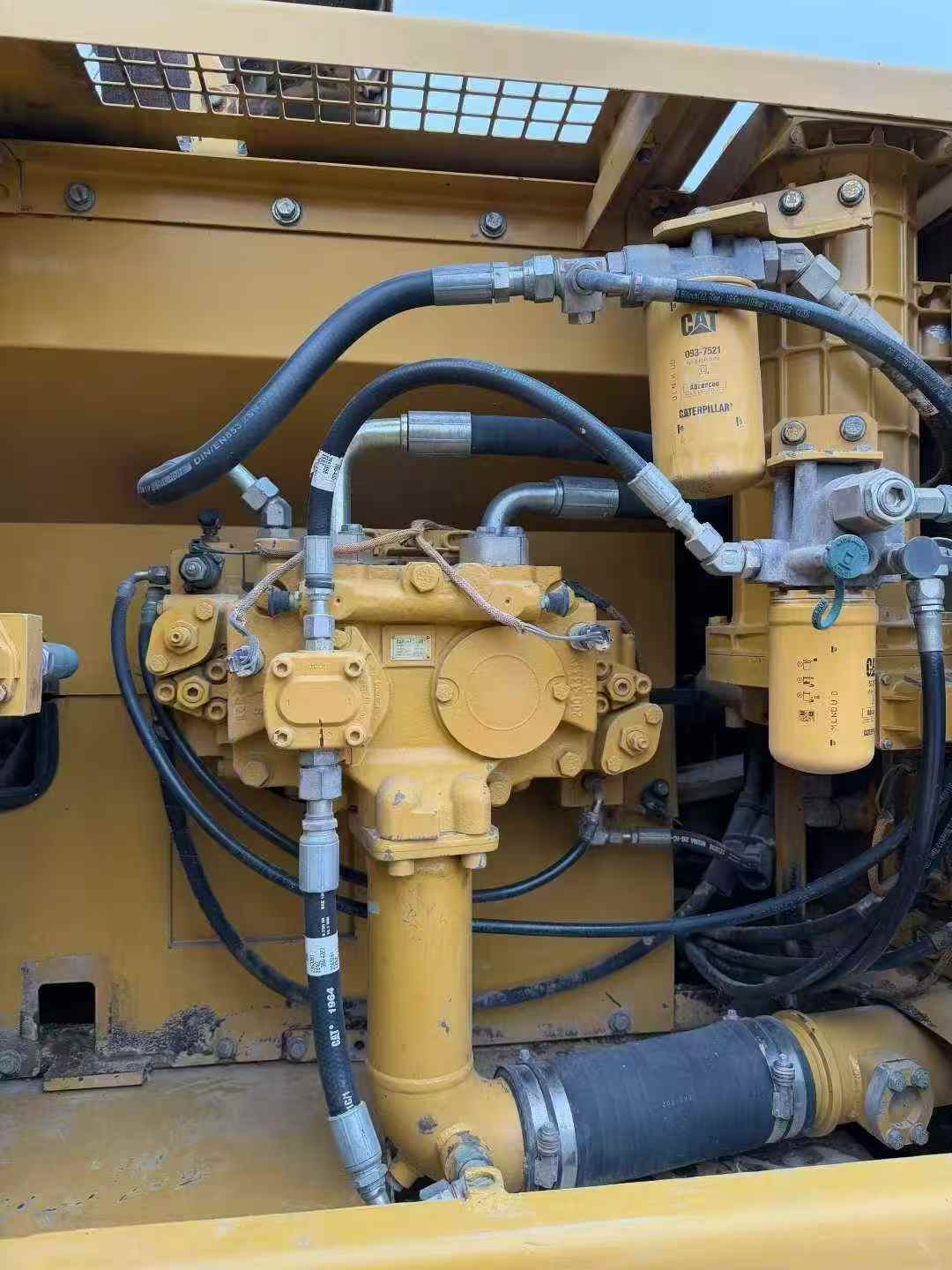 Used Caterpillar 326DL Excavator 2013 Model / 6