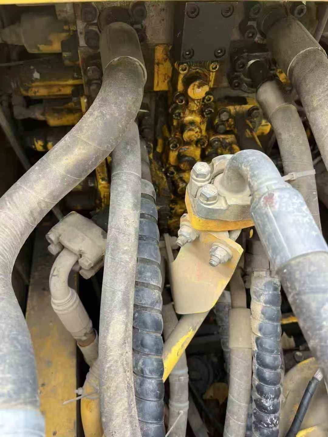 Used Komatsu HB215LC-1 Excavator 2012 Model / 2