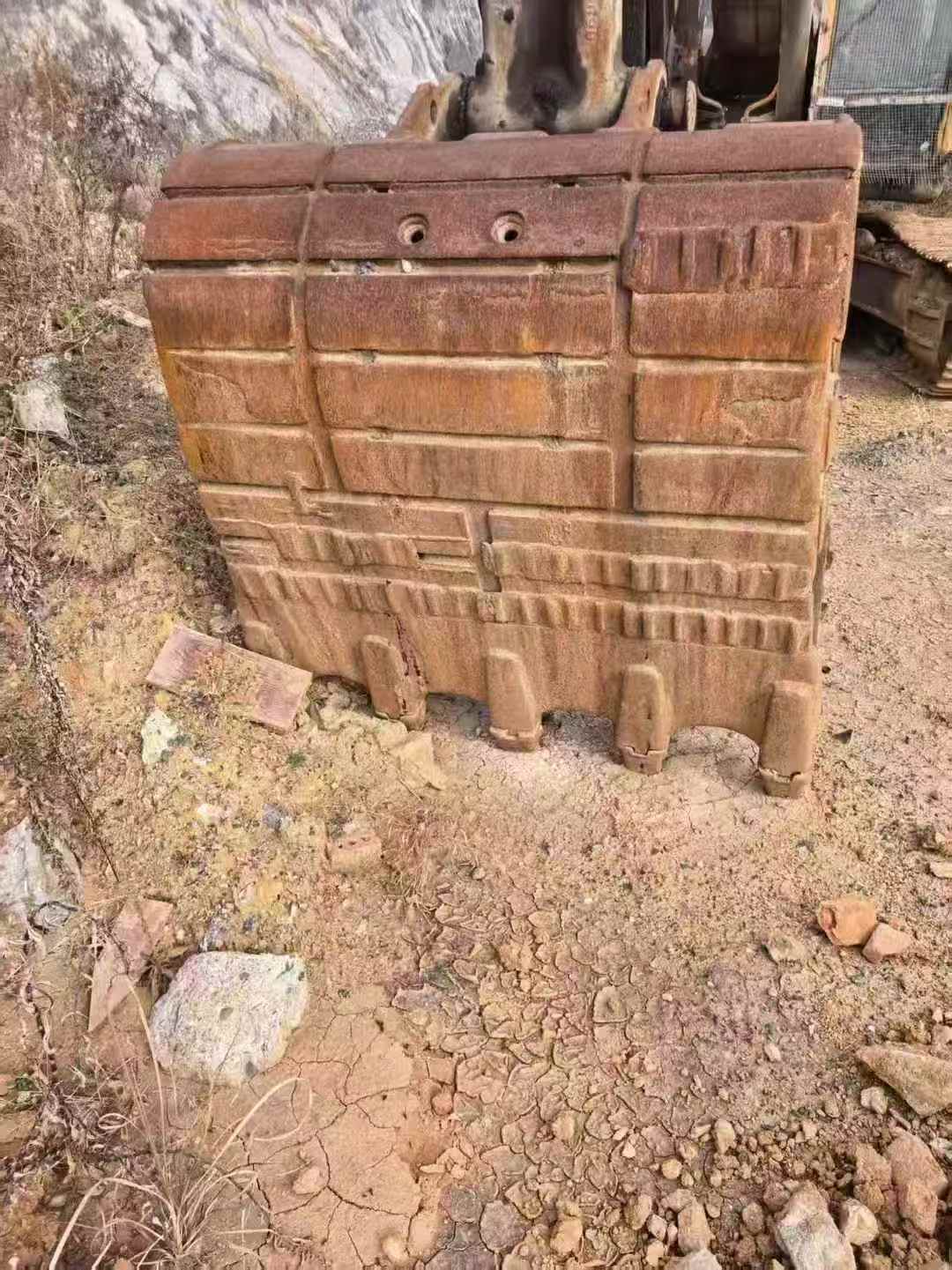 Used Hyundai R385LVS Excavator 2011 Model / 8