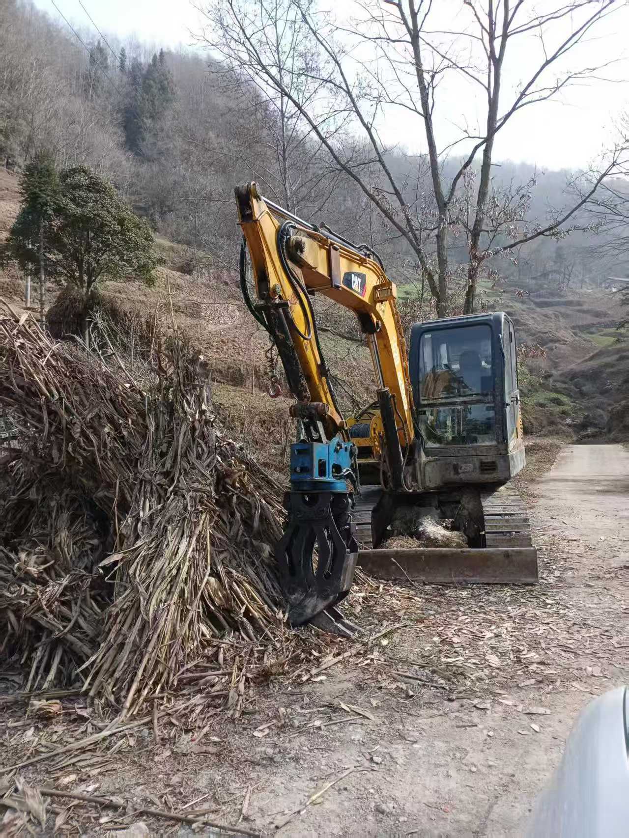 Buy Caterpillar CT60 Used Excavator