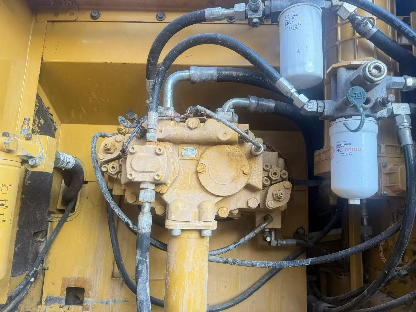 Used Caterpillar CT16 Excavator 2013 Model / 9