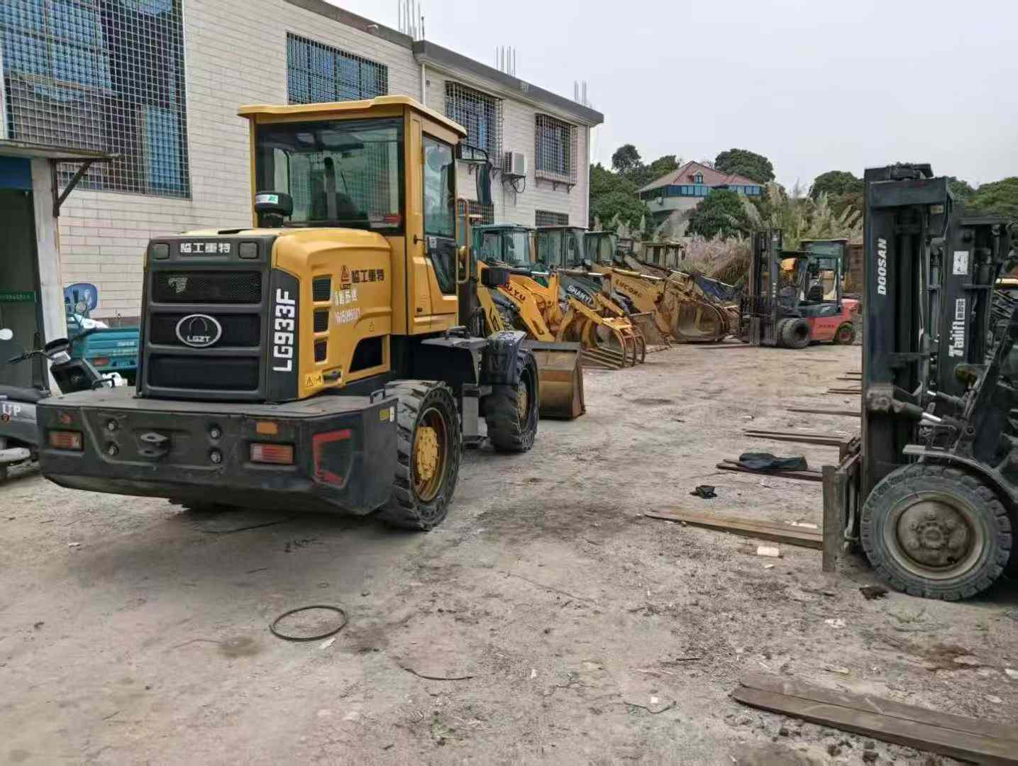 Buy SDLG LG933 Used Loader