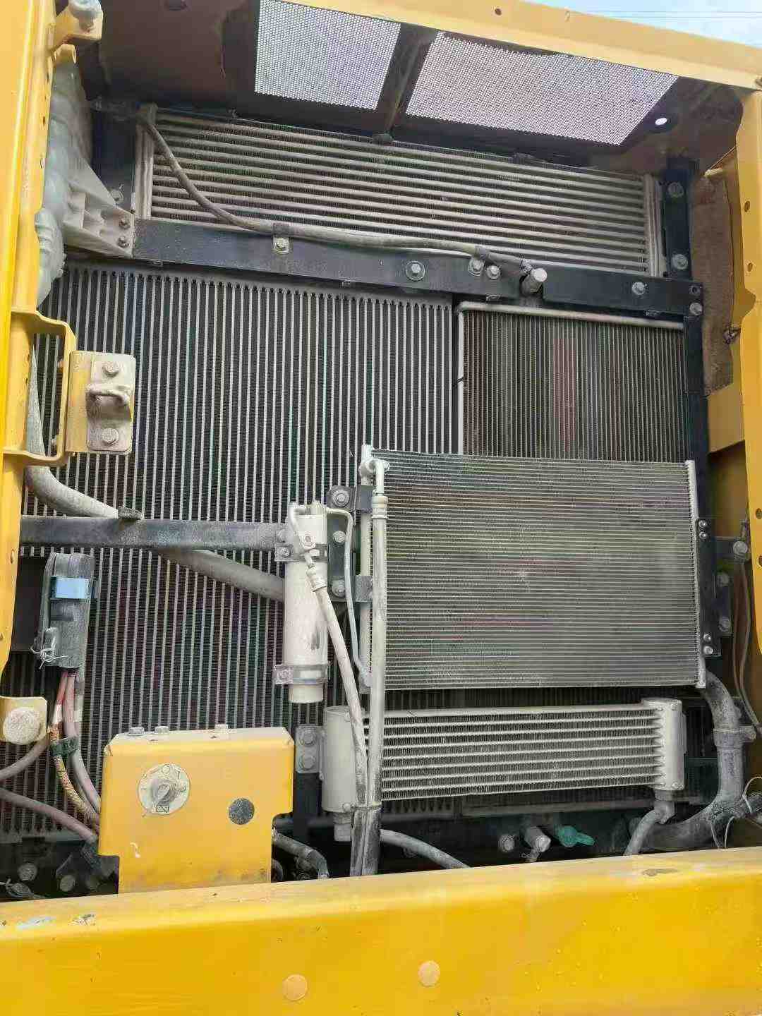 Used Caterpillar 330L Excavator 2020 Model / 5