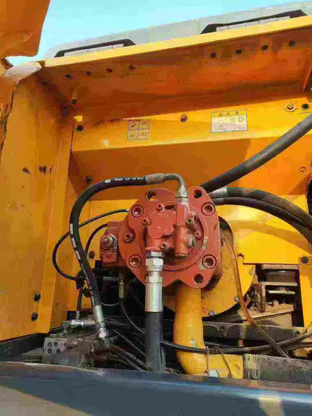 Used Hyundai R225-7 Excavator 2016 Model / 6