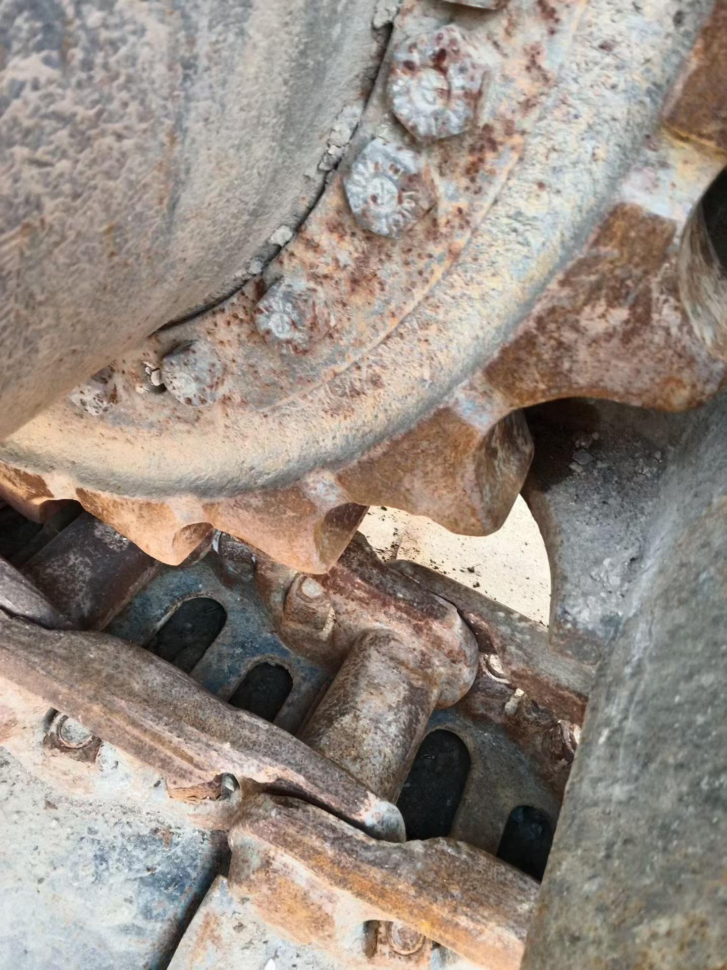 Used Doosan DH220-7 Excavator 2010 Model / 4