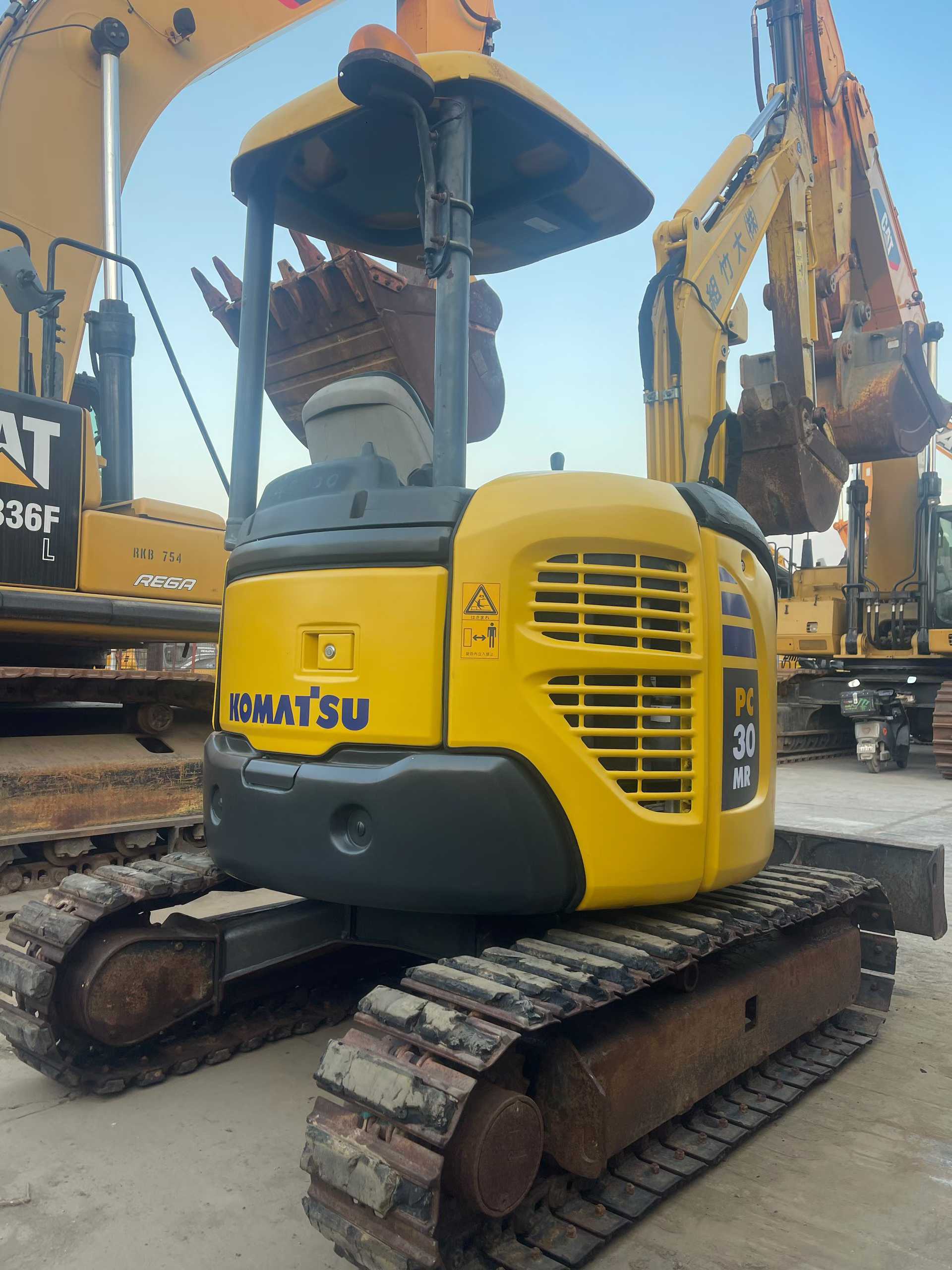 Used Komatsu PC30-3 Excavator 2016 Model / 2