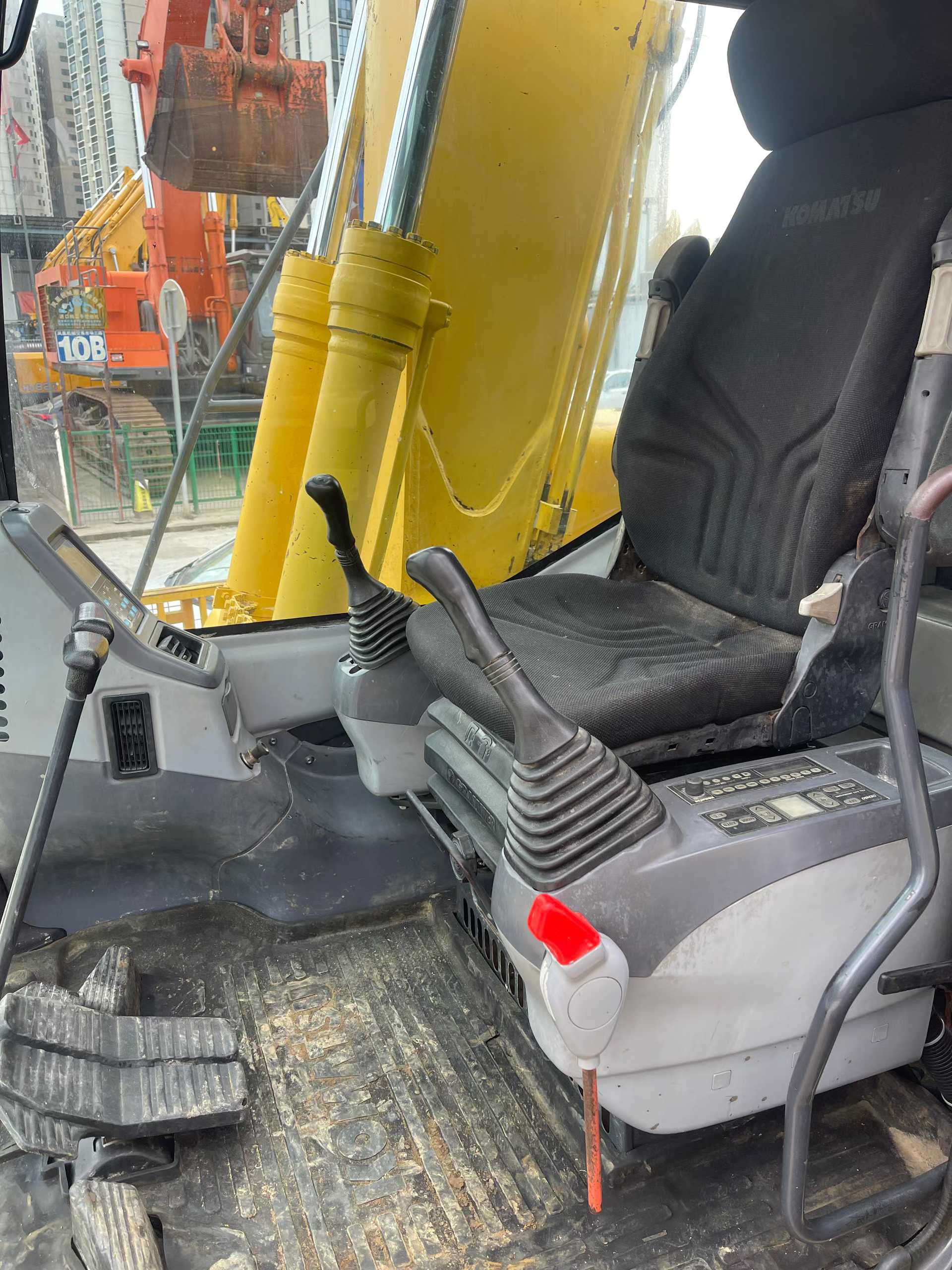 Used Komatsu PC30-7 Excavator 2016 Model / 6