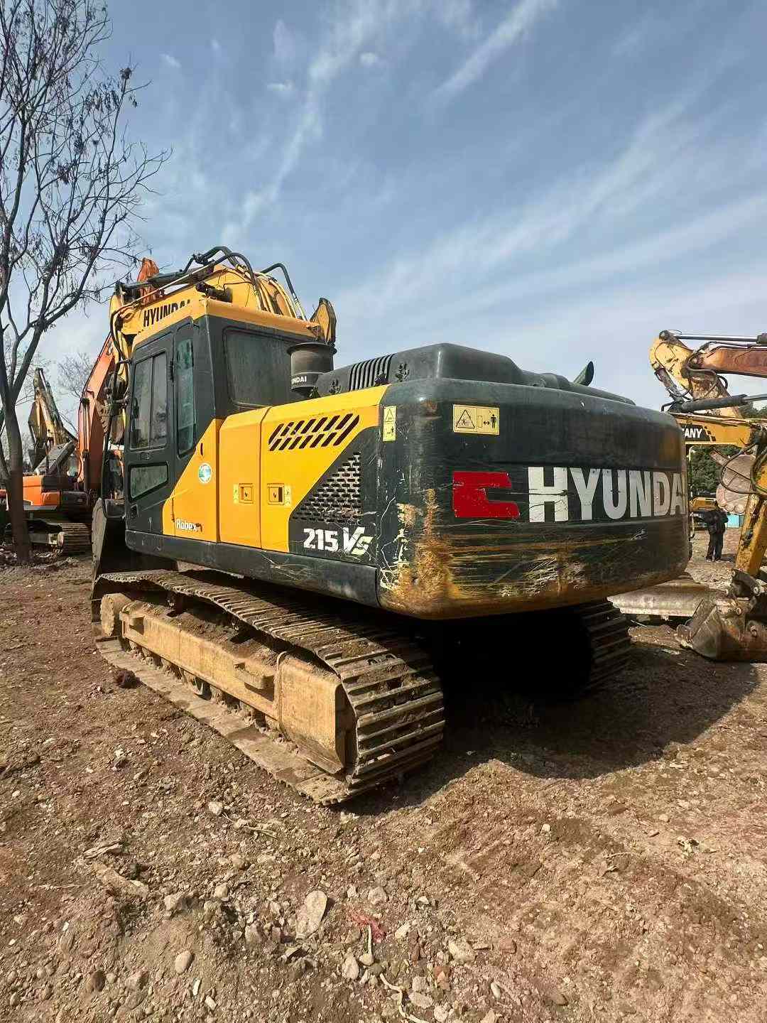 Used Hyundai R215VSN Excavator 2019 Model / 3